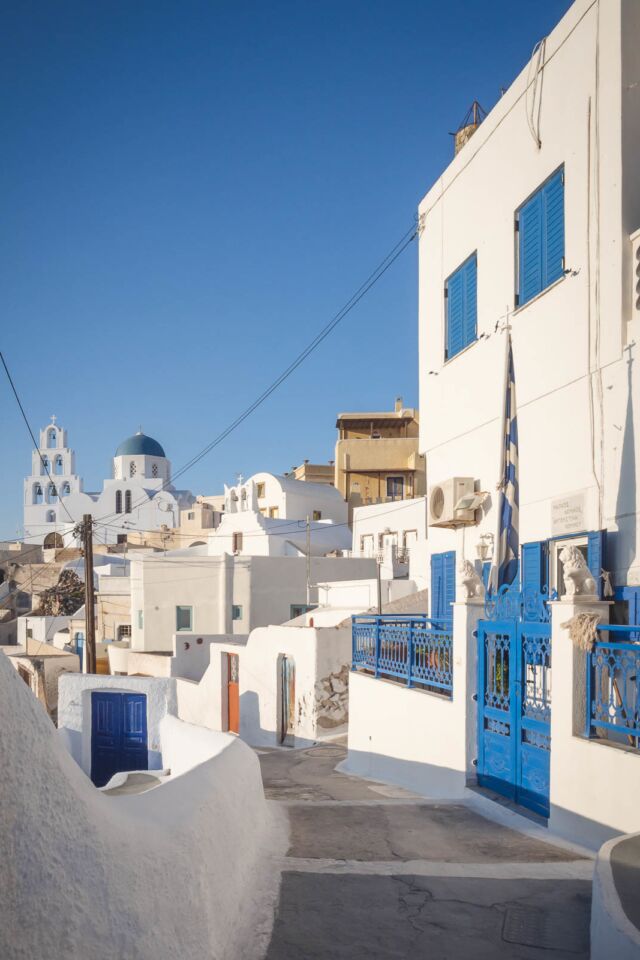 Dónde encontrar hoteles baratos en Santorini