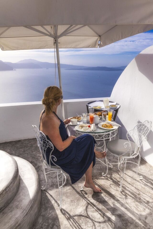 Vista desde Andronis Luxury Suites en Oia Santorini