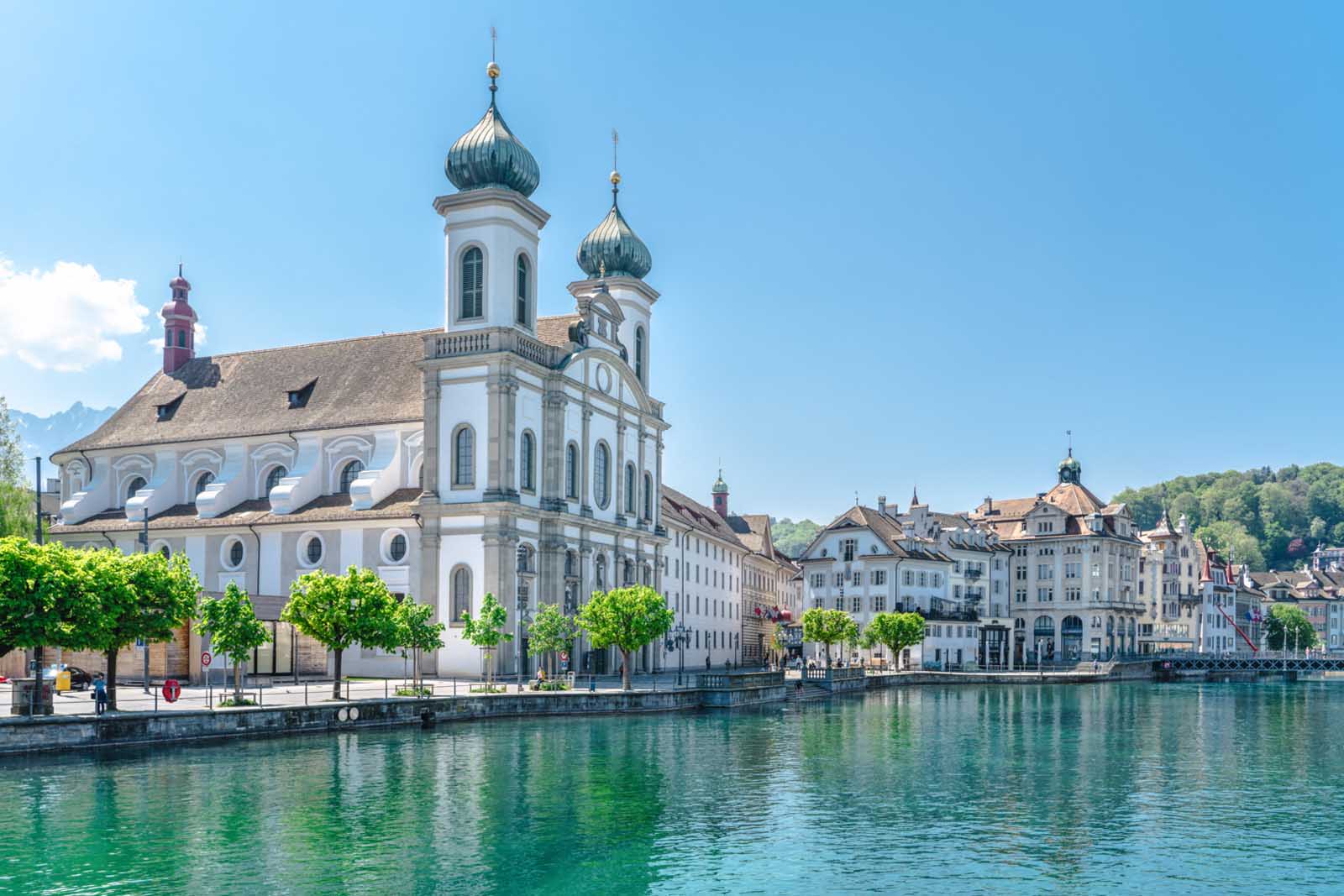 Las mejores cosas que hacer en Lucerna, Suiza, Iglesia de los Jesuitas