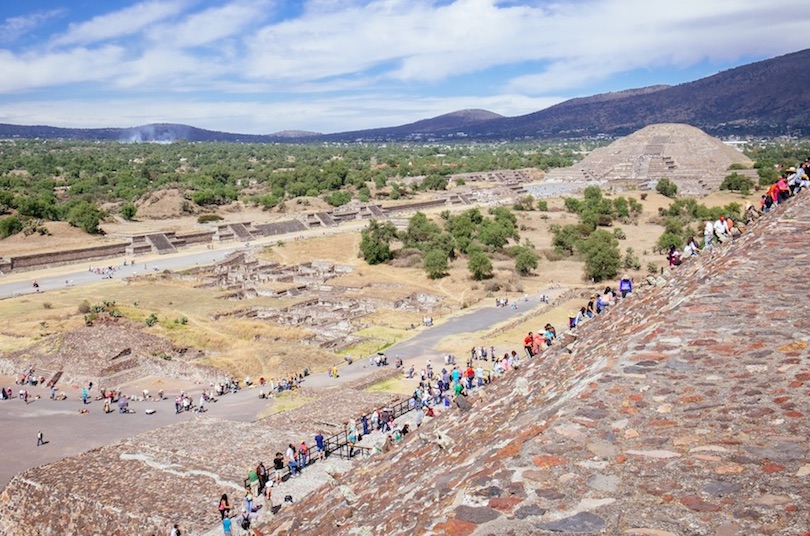 Escalas de la pirámide del sol