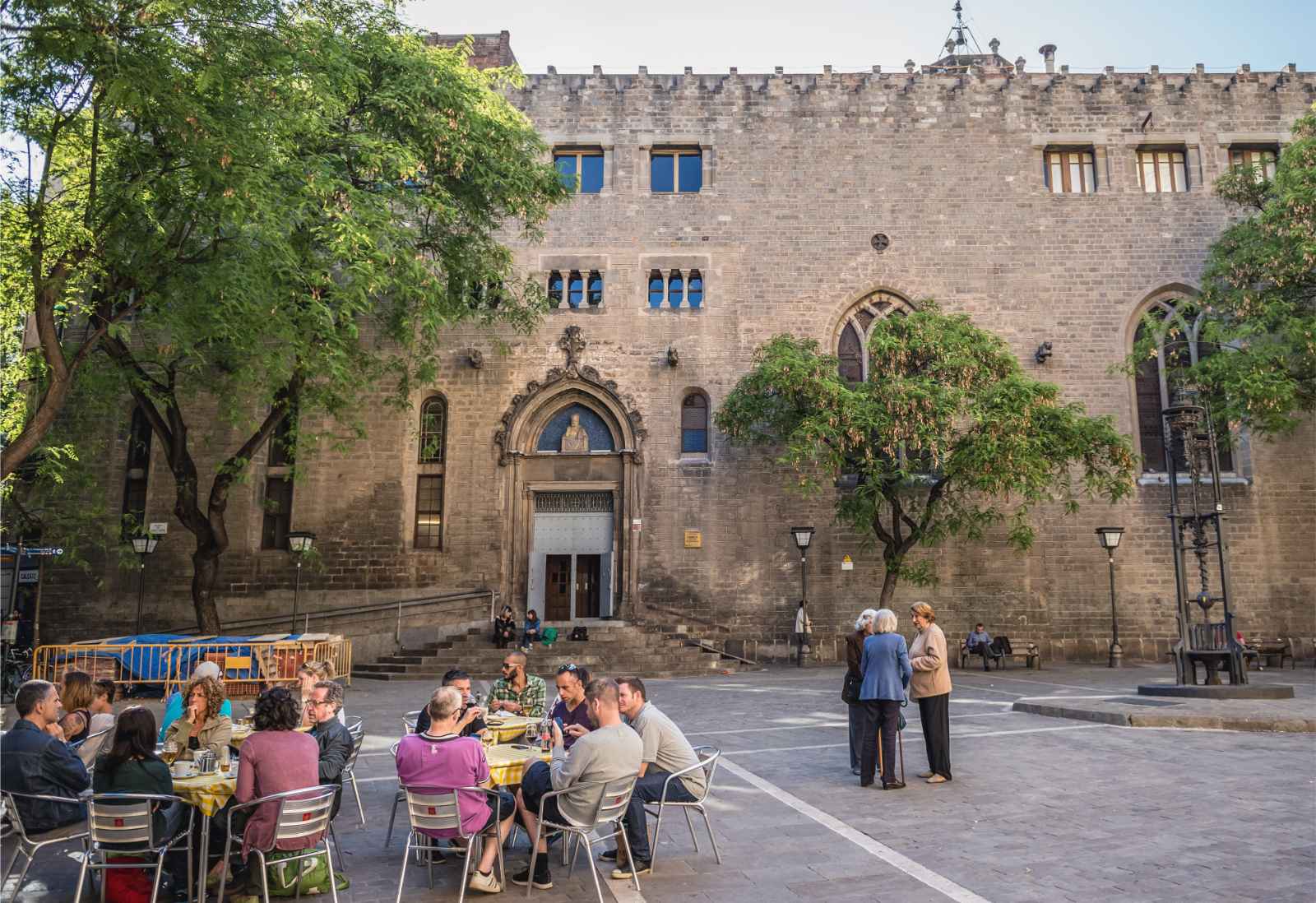 Dónde alojarse en Barcelona Monasterio de San Pedro de las Puellas Benet