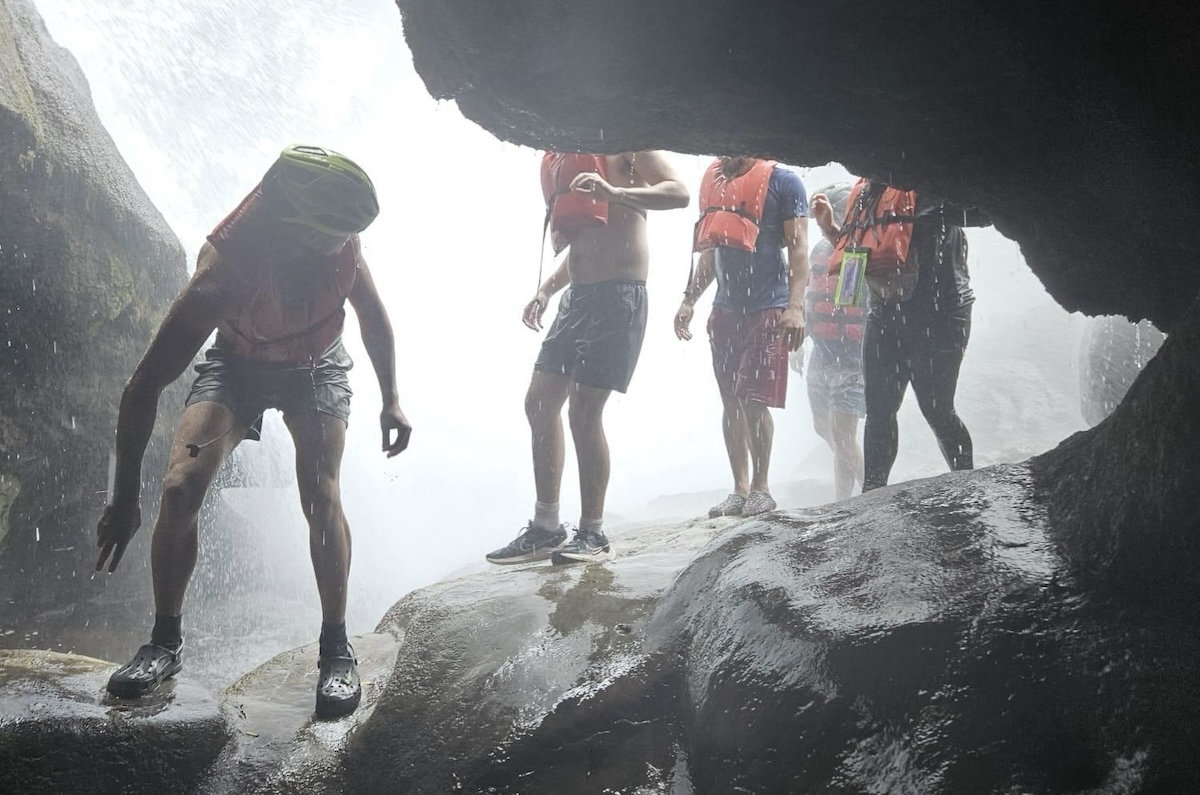 Caminata a la cascada