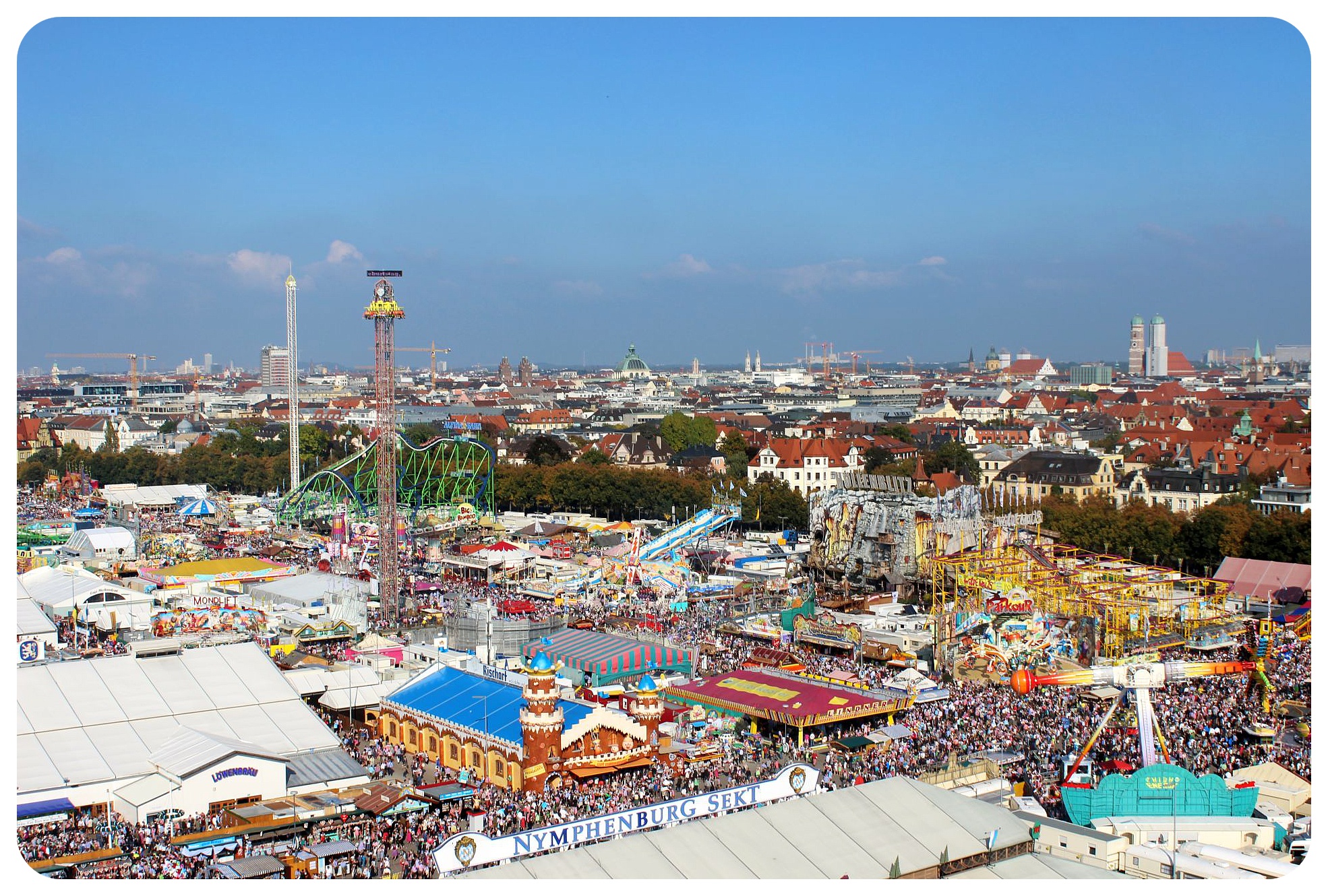 atracciones y multitudes del oktoberfest 2014