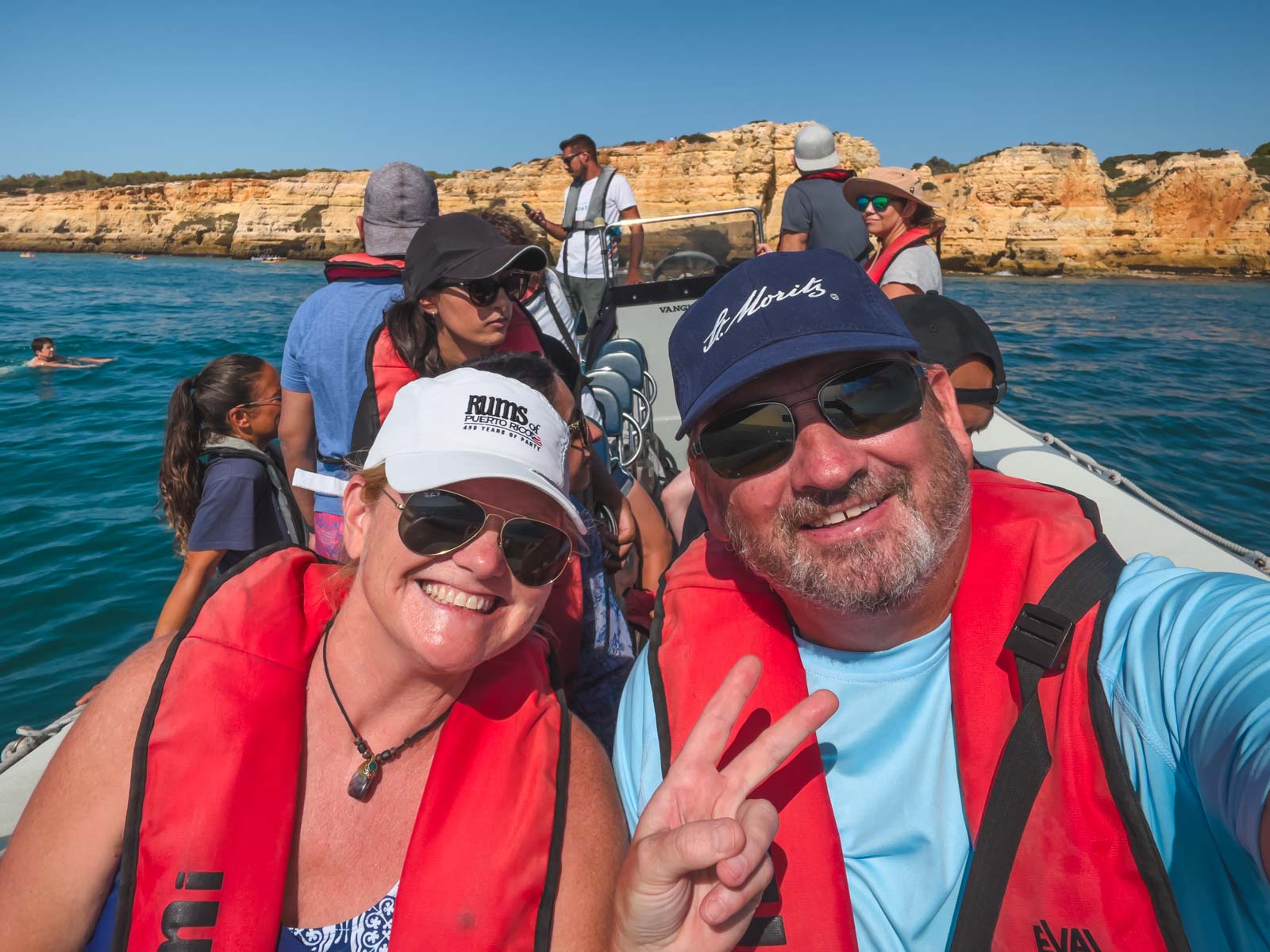 cosas que hacer en Algarve Portugal Excursión en barco en la cueva de Benagil