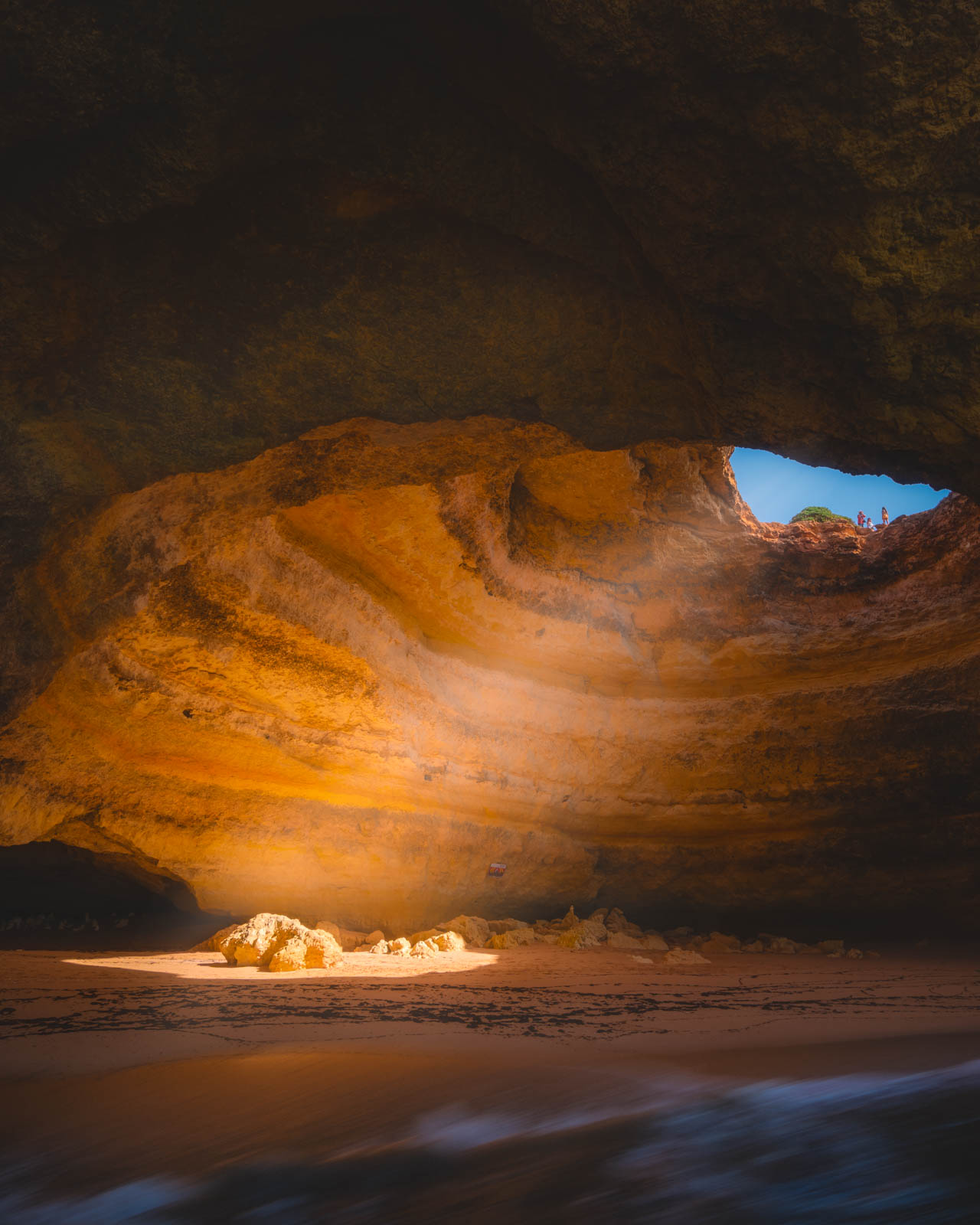 Cueva de Benagil cosas que hacer en Algarve, Portugal