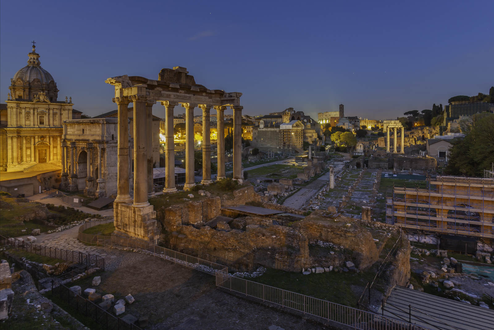 El Foro Romano en Roma Italia