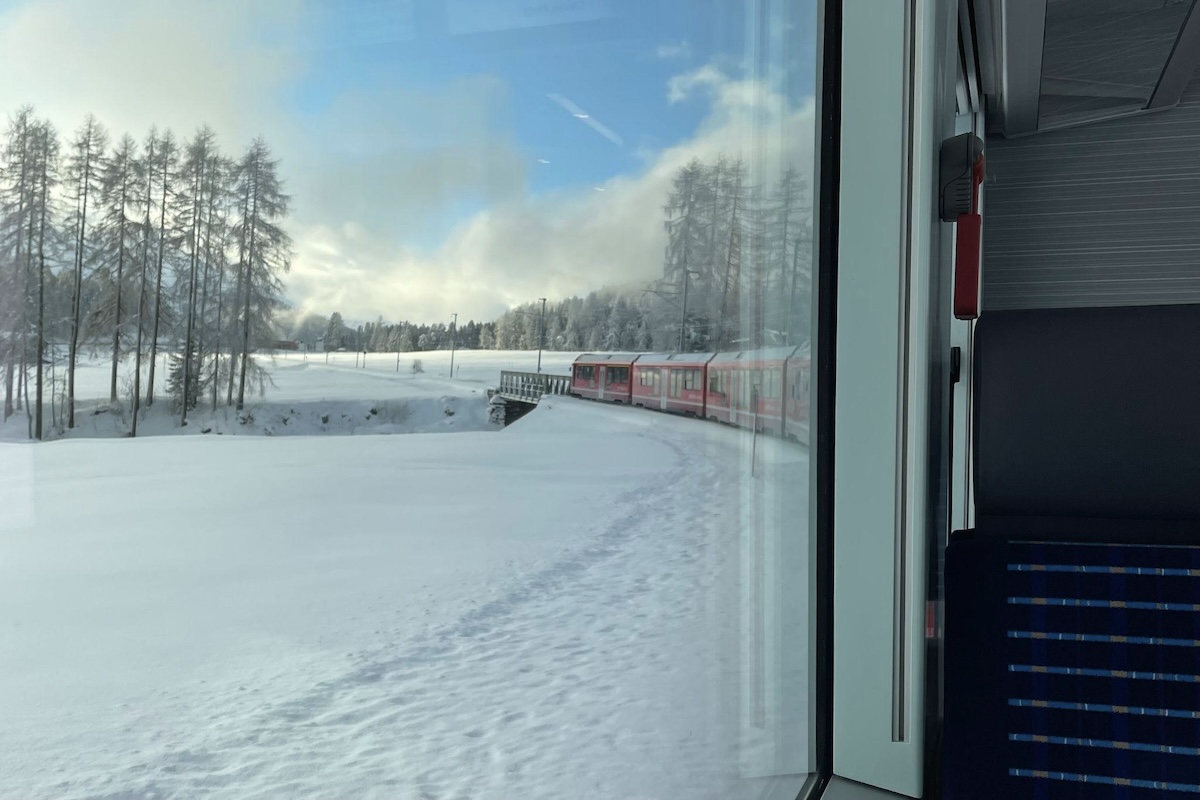 Un viaje en tren suizo a St. Moritz