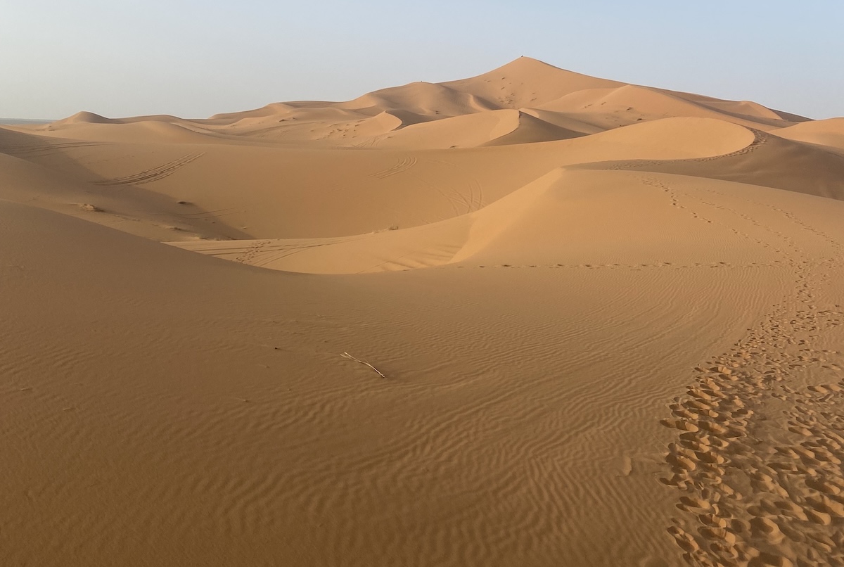 Merzouga vale la pena visitar